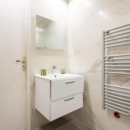 Loft In The Marais Aparthotel